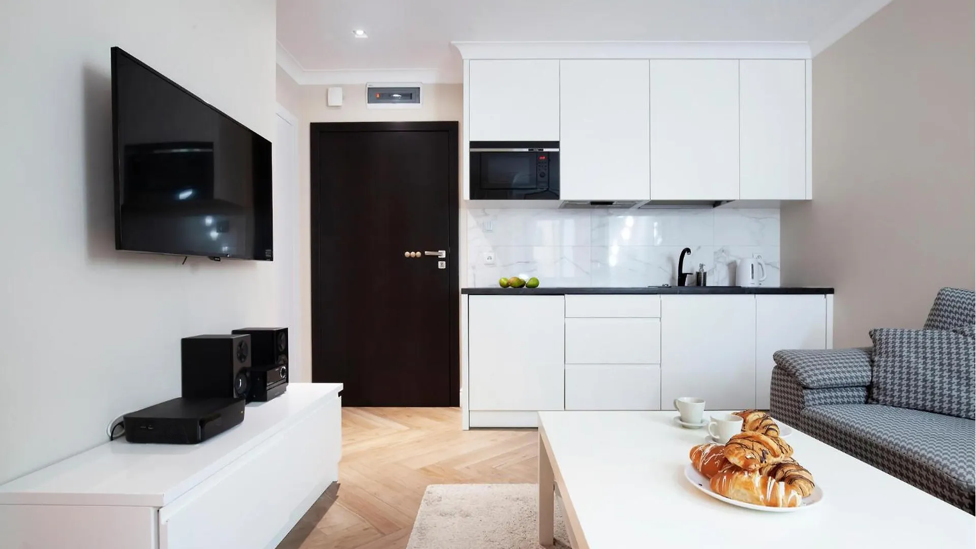 1 Bedroom Gorgeous Apartment In Gdańsk
